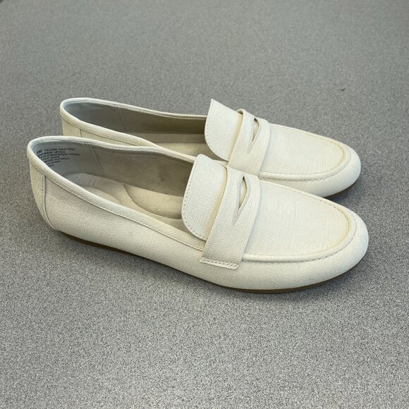 NEW Kensie Women's US 9 Yelena Cream Loafers - Picture 1 of 7
